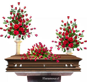 Elegante conjunto de arreglos florales de rosas puras. Disponible slo en Santiago de Chile. Selecciones color de rosas: